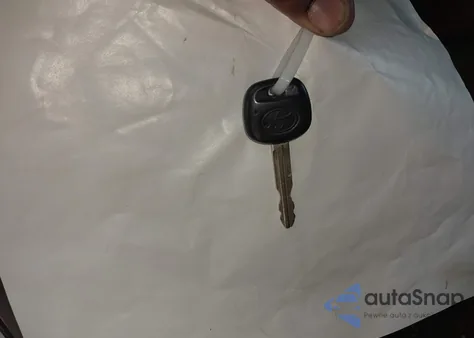 2004 Toyota Sequoia Sr5 V8 from USA, damaged, VIN 5TDZT34A54S216030